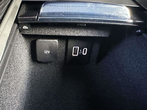 Used 2022 Lincoln Corsair AWD w/ Equipment Group 101A image 28