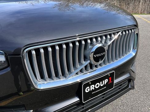 Used 2024 Volvo XC90 T8 Plus w/ Protection Package AWD/4WD image 32