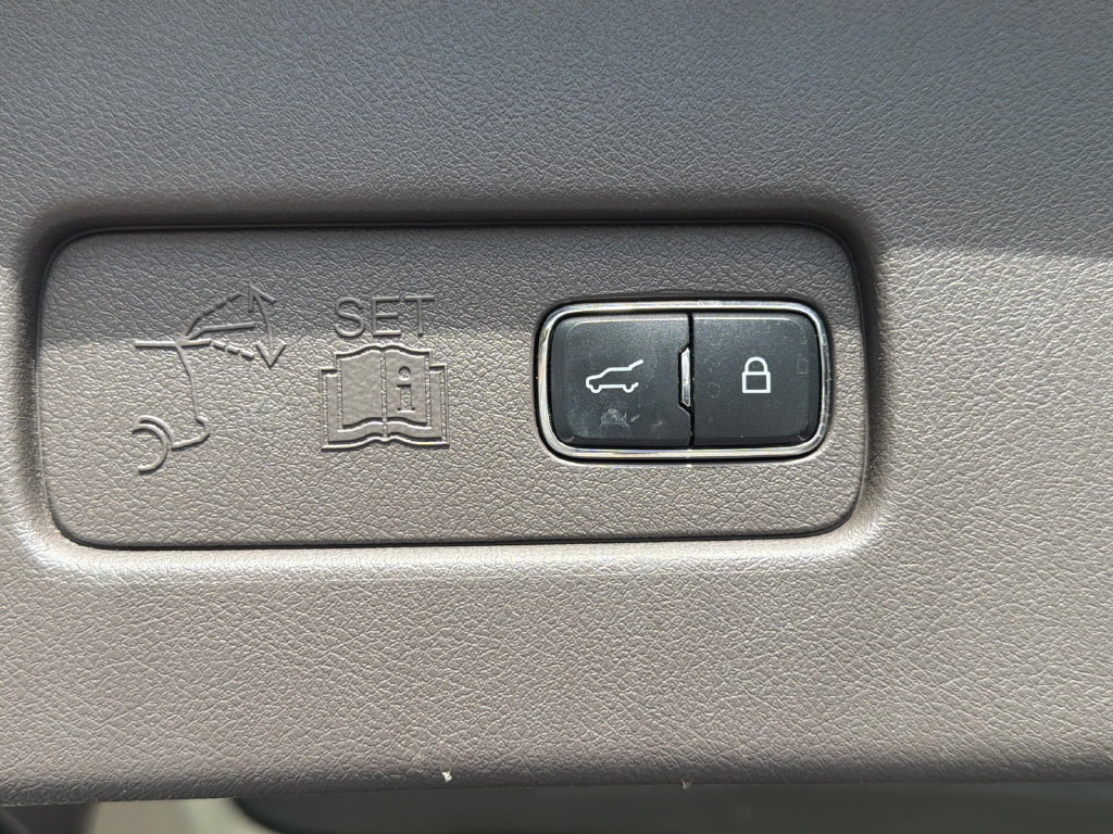 Used 2021 Lincoln Aviator Reserve w/ Equipment Group 201A RWD image 20