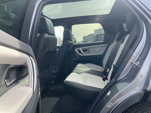 New 2026 Land Rover Discovery Sport Landmark image 15