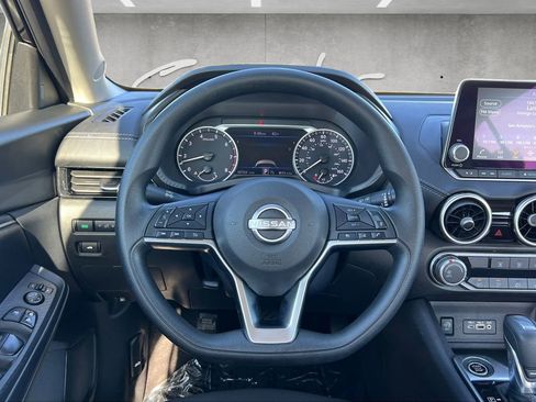 Used 2024 Nissan Sentra SV FWD image 21