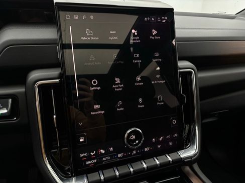 New 2026 GMC Yukon Denali w/ Sun & Power Step Package image 27