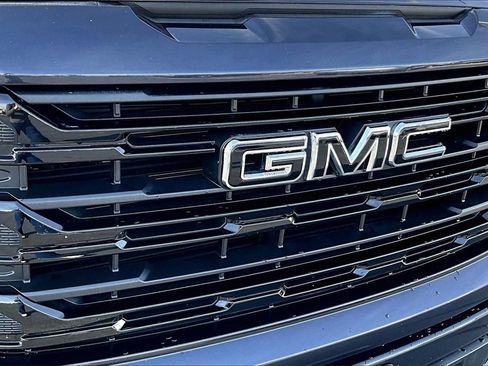 Used 2022 GMC Sierra 1500 Elevation w/ X31 Off-Road Package image 29