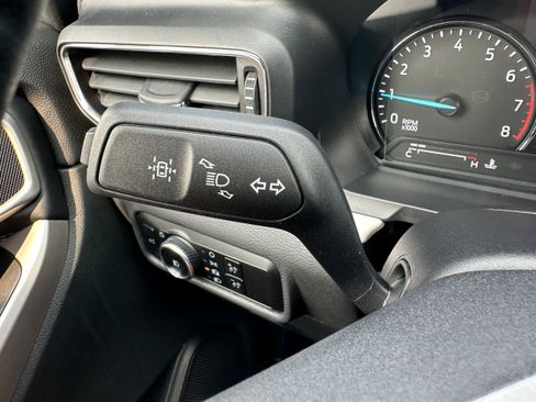 Used 2023 Ford Explorer XLT w/ Equipment Group 202A image 24