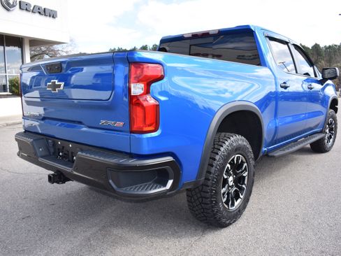 Used 2023 Chevrolet Silverado 1500 ZR2 image 10