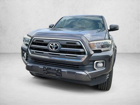 Used 2016 Toyota Tacoma Limited w/ Towing Package RWD image 2