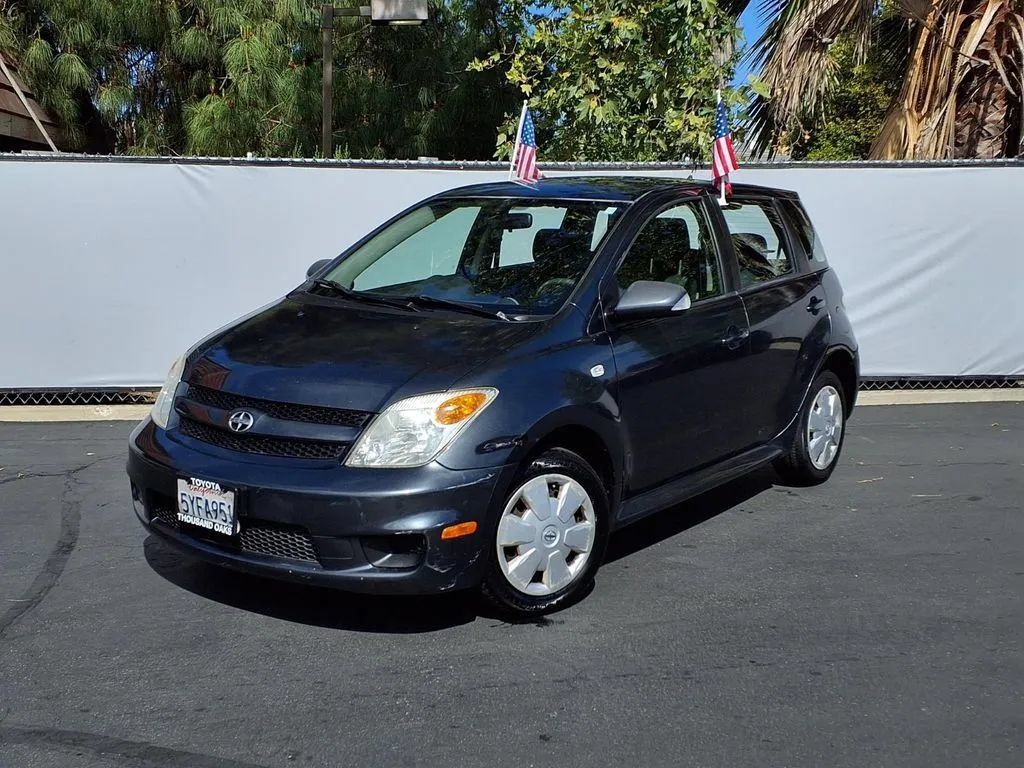 Used 2006 Scion xA FWD image 1