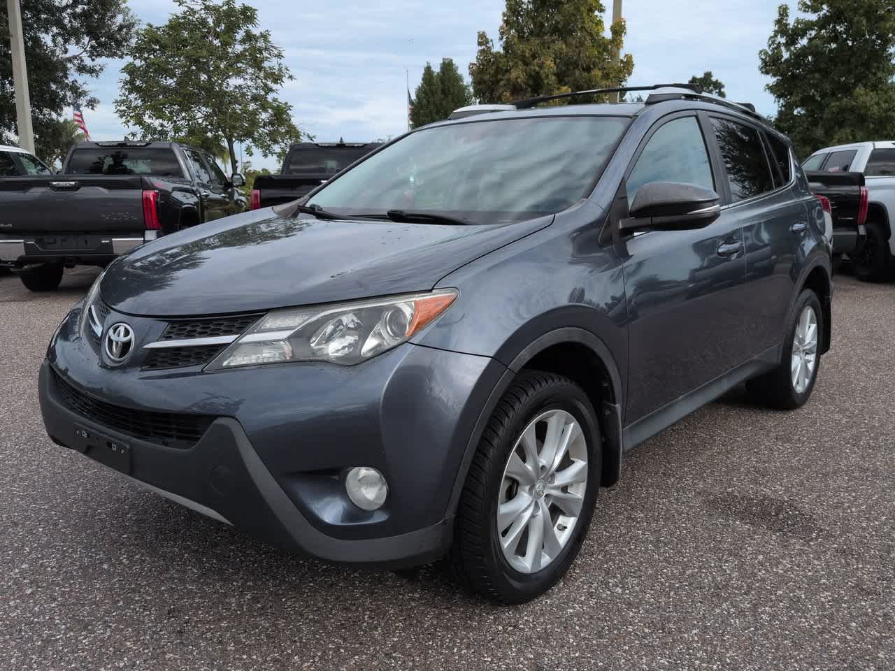 Used 2014 Toyota RAV4 Limited w/ Technology Package FWD image 2