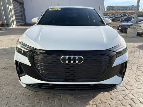 Used 2024 Audi Q4 e-tron Prestige w/ Black Optic Plus Package image 9
