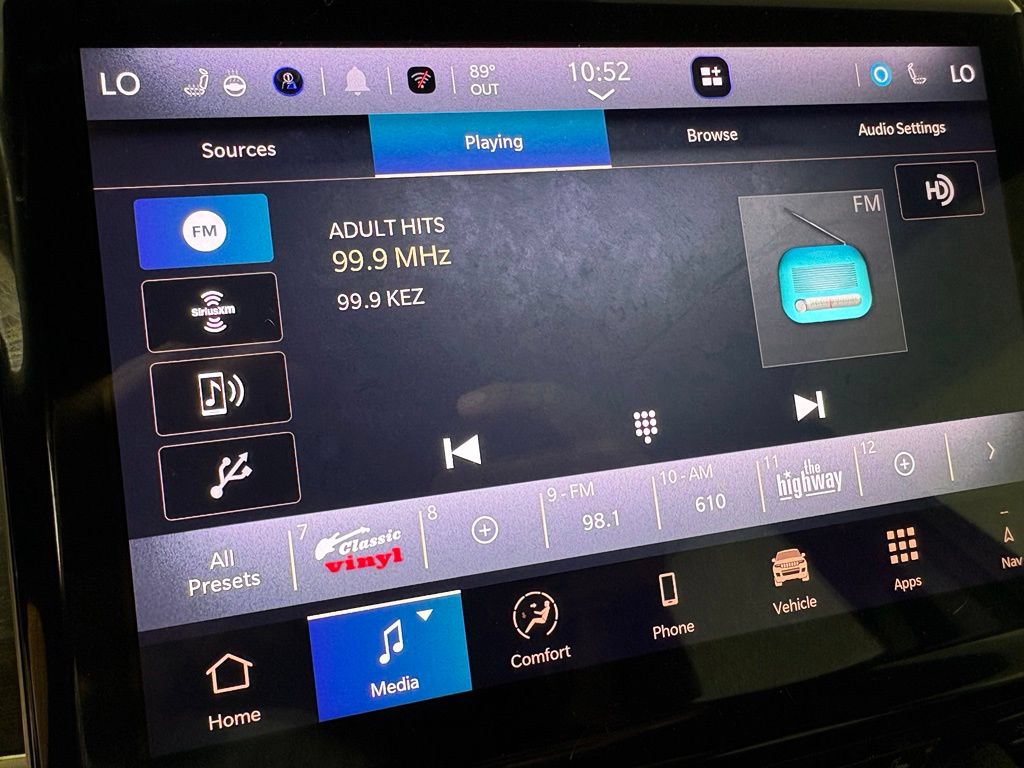 Used 2024 Jeep Grand Cherokee L Limited RWD image 30