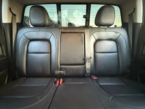 Used 2016 GMC Canyon SLT w/ Driver Alert Package AWD/4WD image 22