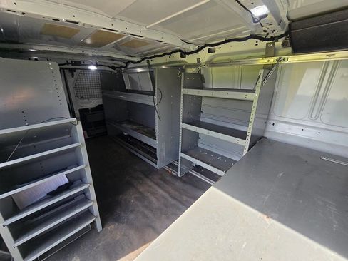 Used 2018 Ford Transit 250 148 Low Roof RWD image 13