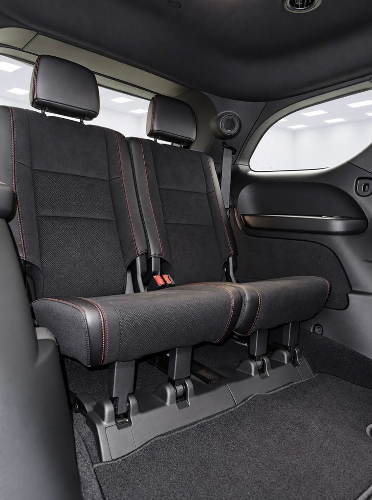 Used 2023 Dodge Durango R/T w/ Tow 'N Go Package AWD/4WD image 29