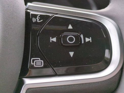 New 2026 Volvo XC90 B6 Plus w/ Protection Package Premier AWD/4WD image 22