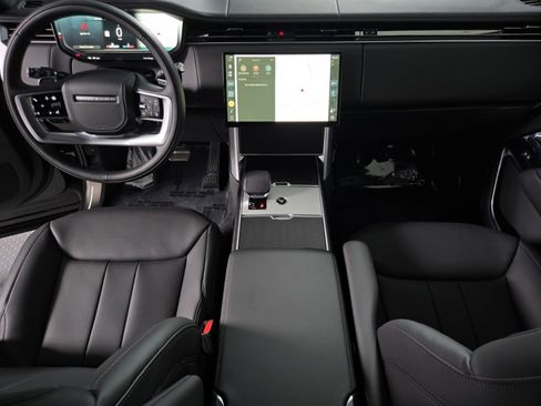 New 2026 Land Rover Range Rover SE image 4