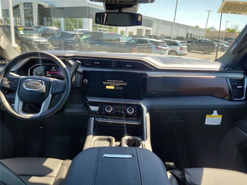 New 2026 GMC Sierra 2500 Denali AWD/4WD image 10