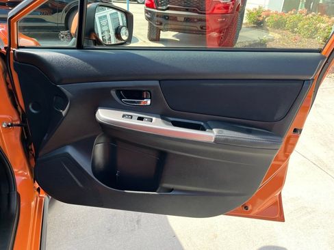 Used 2015 Subaru Crosstrek 2.0i Premium AWD/4WD image 28