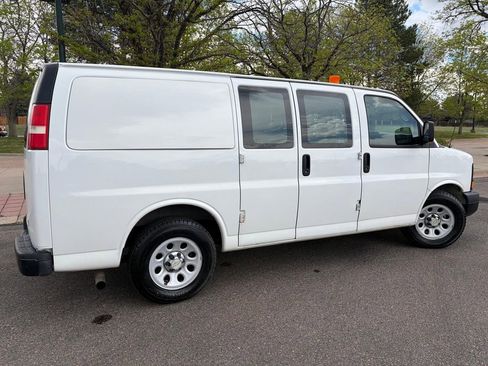 Used 2012 Chevrolet Express 1500 AWD image 4