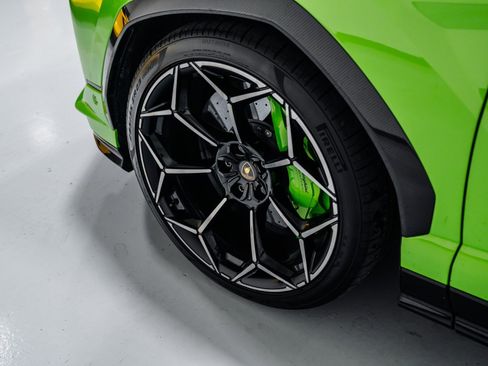 Used 2023 Lamborghini Urus Performante image 40