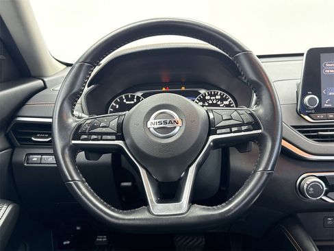 Used 2019 Nissan Altima 2.5 SR image 18