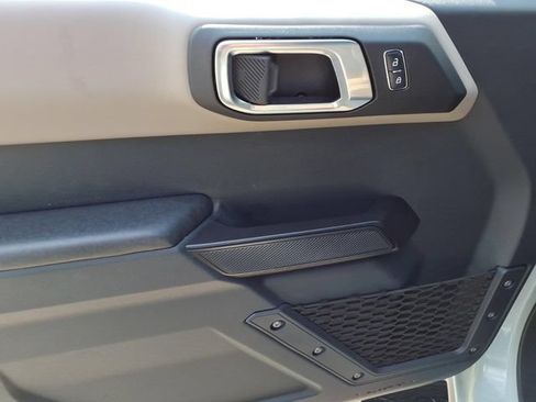Used 2024 Ford Bronco Wildtrak AWD/4WD image 11