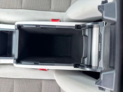 Used 2014 Toyota Camry XLE image 26