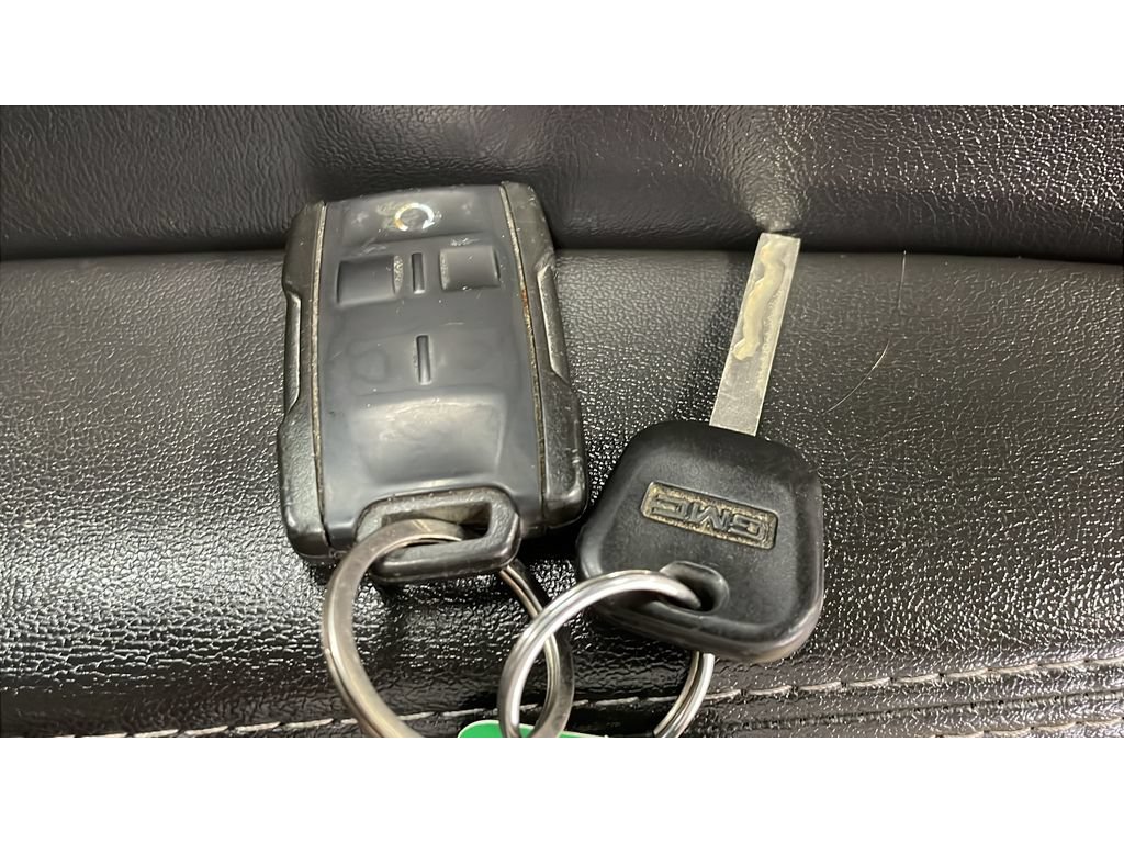 Used 2017 GMC Yukon SLE w/ Convenience Package AWD/4WD image 19