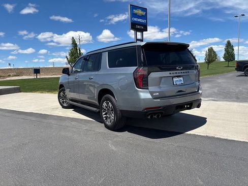 Certified 2025 Chevrolet Suburban Z71 AWD/4WD image 5