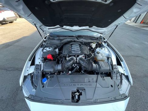 Used 2025 Ford Mustang GT Premium RWD image 29