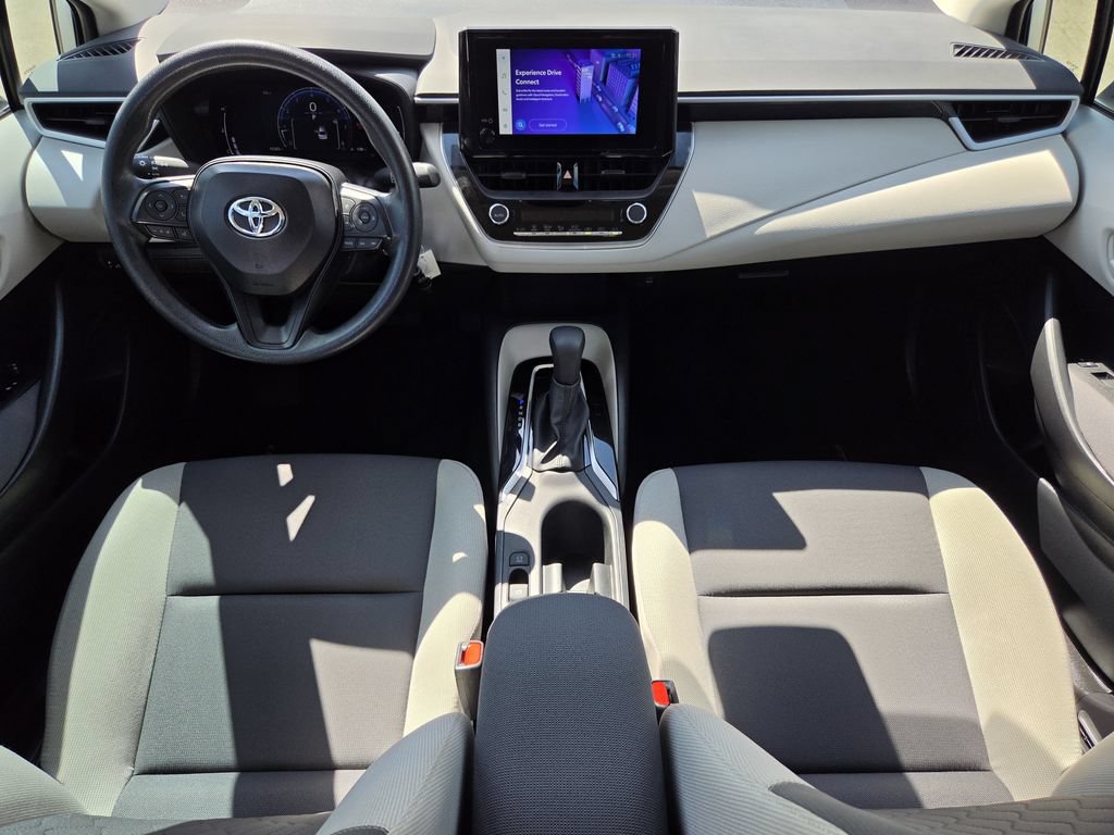 Used 2026 Toyota Corolla LE FWD image 13
