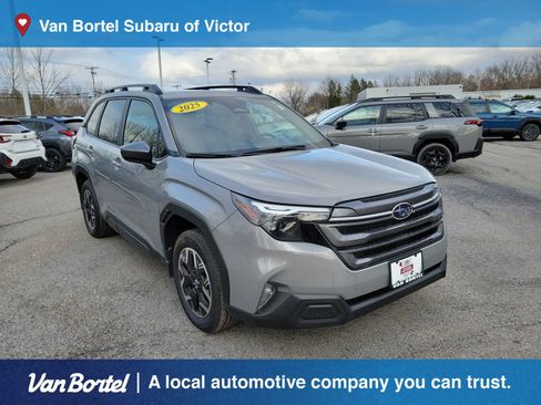 Certified 2025 Subaru Forester Premium image 7