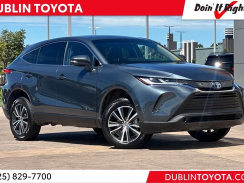 Certified 2024 Toyota Venza LE AWD/4WD image 1