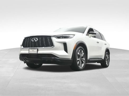 Certified 2025 INFINITI QX60 Luxe image 39
