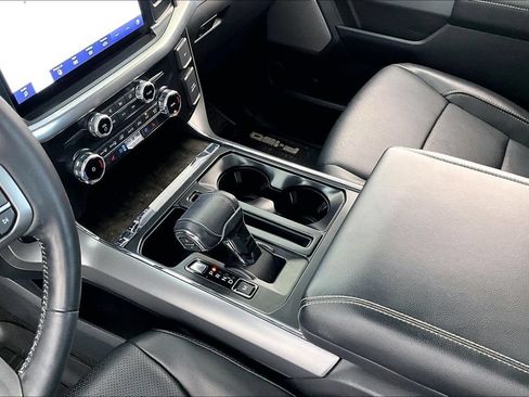 Used 2022 Ford F150 Lariat AWD/4WD image 17