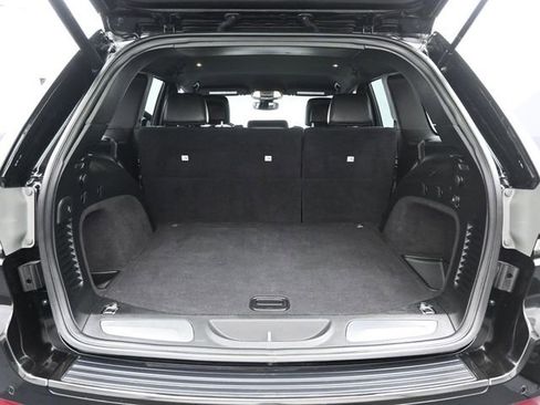 Used 2019 Jeep Grand Cherokee Limited image 35