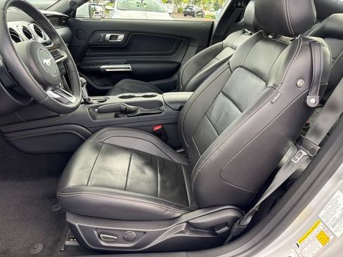 Used 2018 Ford Mustang GT Premium w/ Equipment Group 401A RWD image 9
