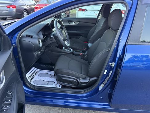 Used 2019 Kia Forte LXS FWD image 8