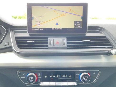 Used 2018 Audi SQ5 Premium Plus w/ Navigation Package AWD/4WD image 21