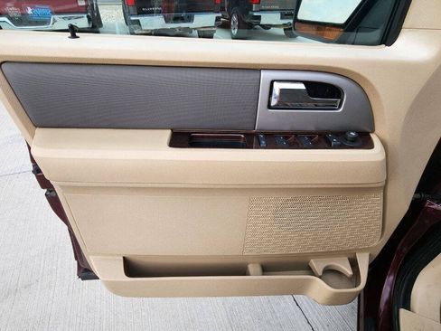 Used 2011 Ford Expedition XLT w/ 203A Rapid Spec Order Code AWD/4WD image 11