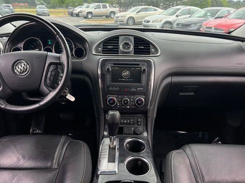 Used 2017 Buick Enclave Premium FWD image 17