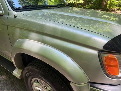 Used 2001 Toyota 4Runner SR5 AWD/4WD image 26