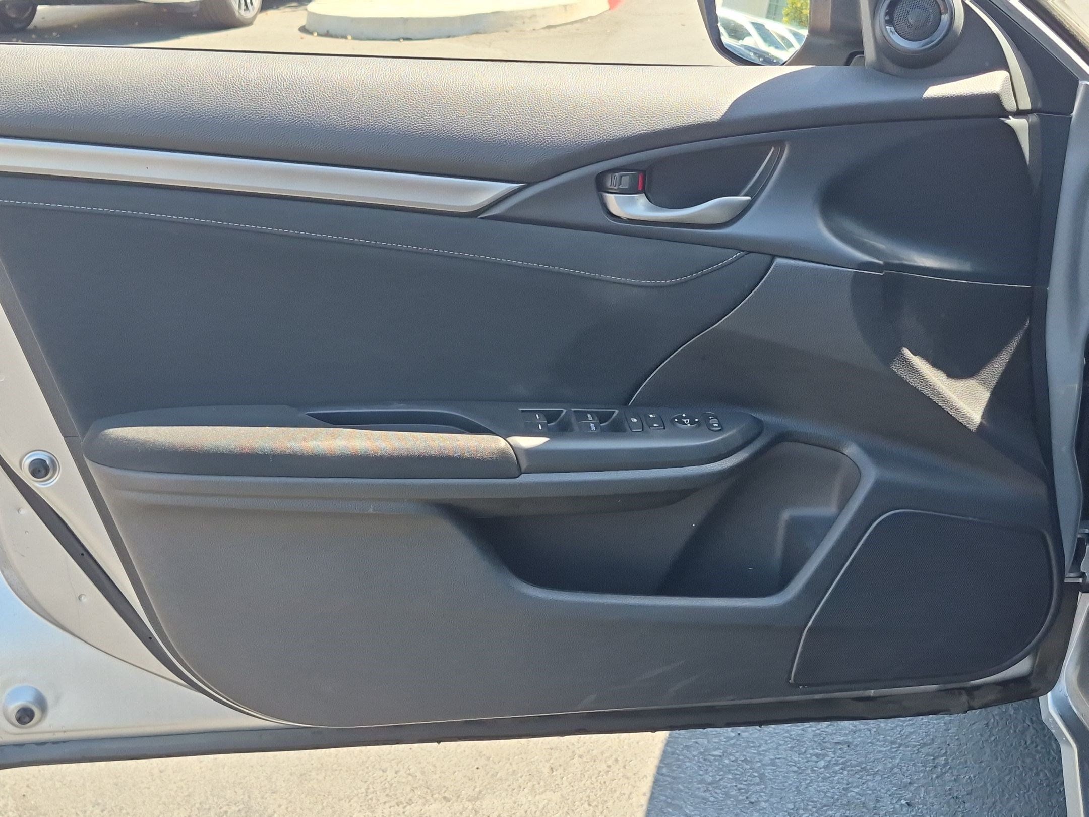 Used 2018 Honda Civic EX image 14