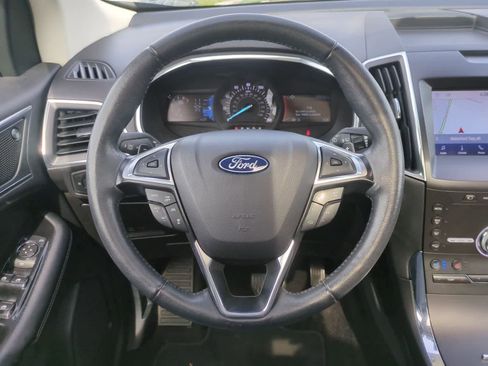 Used 2020 Ford Edge Titanium w/ Equipment Group 301A AWD/4WD image 24