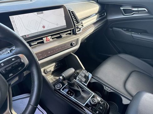 Certified 2023 Kia Sportage EX AWD/4WD image 11