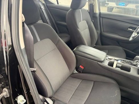 Used 2025 Nissan Sentra SV FWD image 13