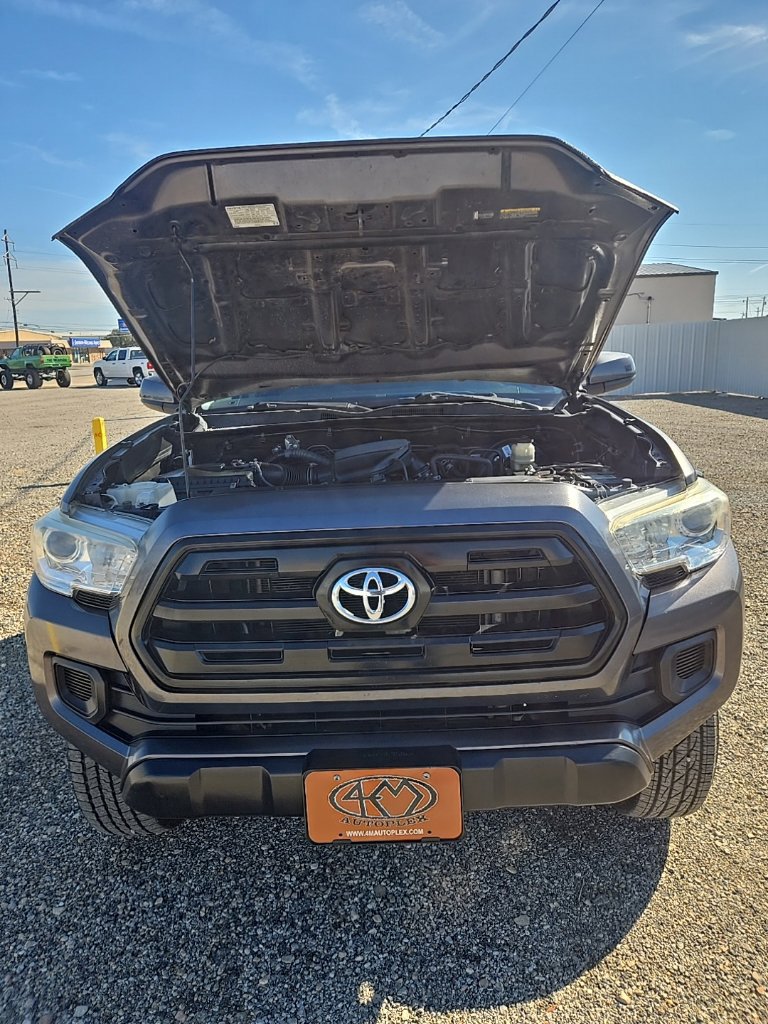 Used 2017 Toyota Tacoma SR w/ SR Convenience Package RWD image 10