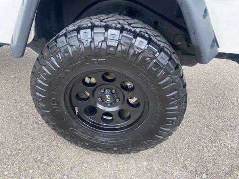 Used 2005 Jeep Wrangler Unlimited AWD/4WD image 36