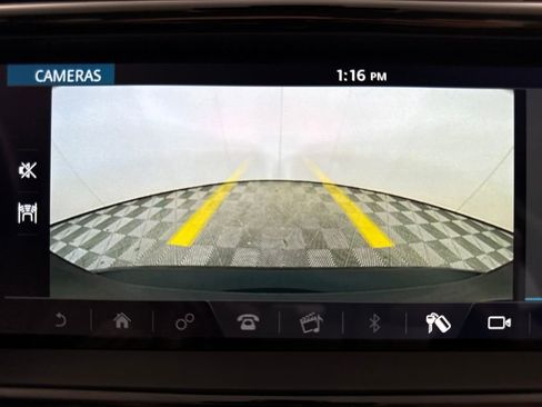 Used 2020 Jaguar XE S image 14