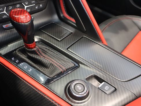 Used 2016 Chevrolet Corvette Z06 w/ 3LZ Preferred Equipment Group image 31