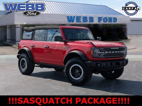 Used 2023 Ford Bronco Badlands w/ Sasquatch Package image 1
